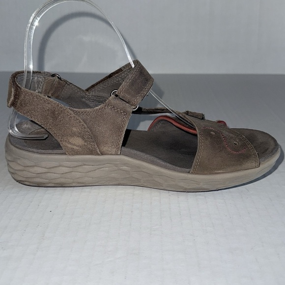 Cobb Hill By New Balance Light Brown Low Wedge Sandals - Picture 3 of 10